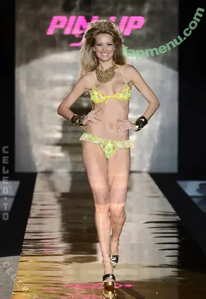 Petra Nemcova / pnemcova nude photo #0151