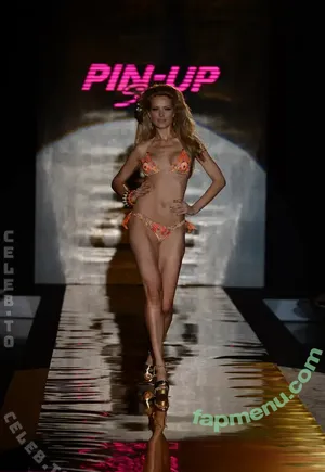 Petra Nemcova / pnemcova nude photo #0158