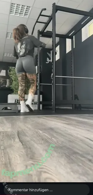 Petra Siebeck / flashinglines / made_by_petra / redtatbabe nude photo #0016