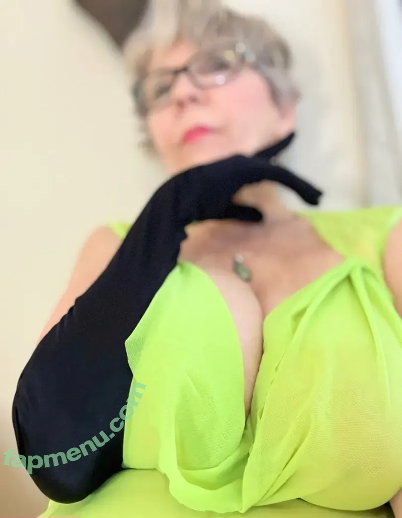 petradaniels nude photo #0020 (classy_petra)
