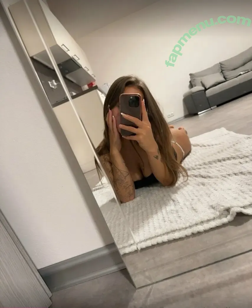 Petulkaaa nude photo #0068 (petulkaa.hl)