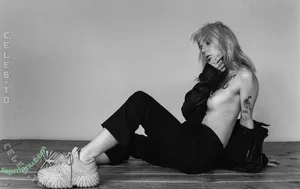 Peyotemod nude photo #0064