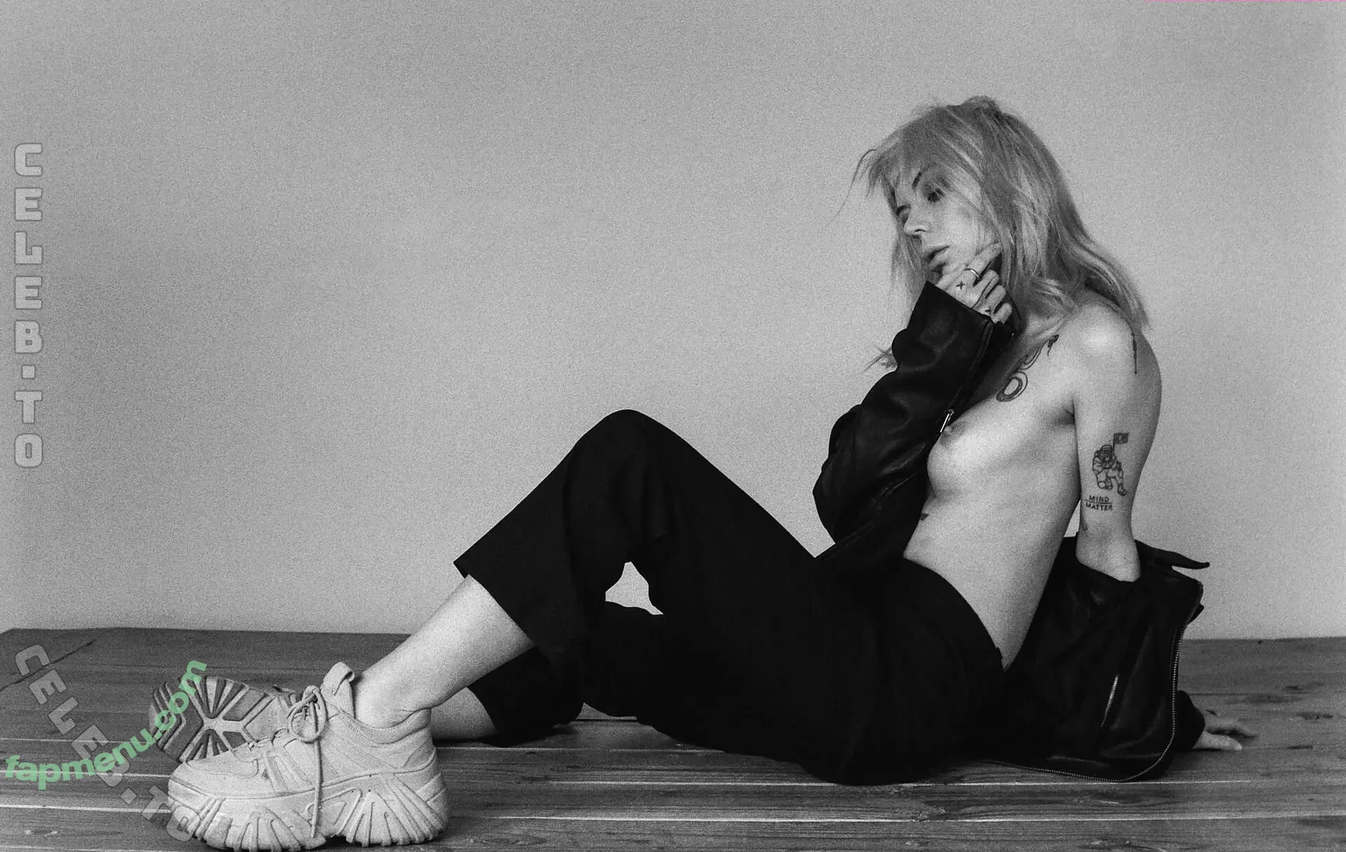 Peyotemod nude photo #0064 (Peyotemod)