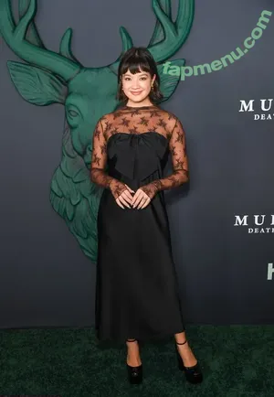 Peyton Elizabeth Lee / elizaleemodel / peytonelizabethlee nude photo #0039