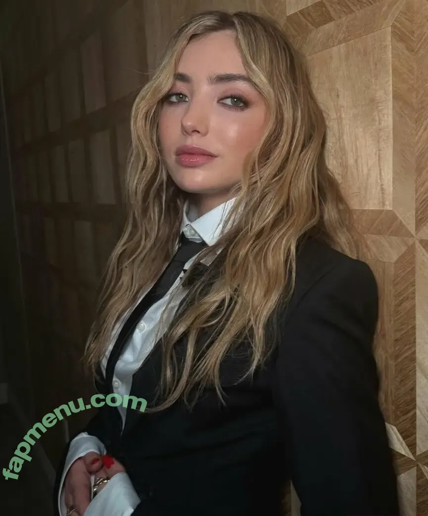 Peyton List nude photo #1332 (PeytonList / dammitpayton)