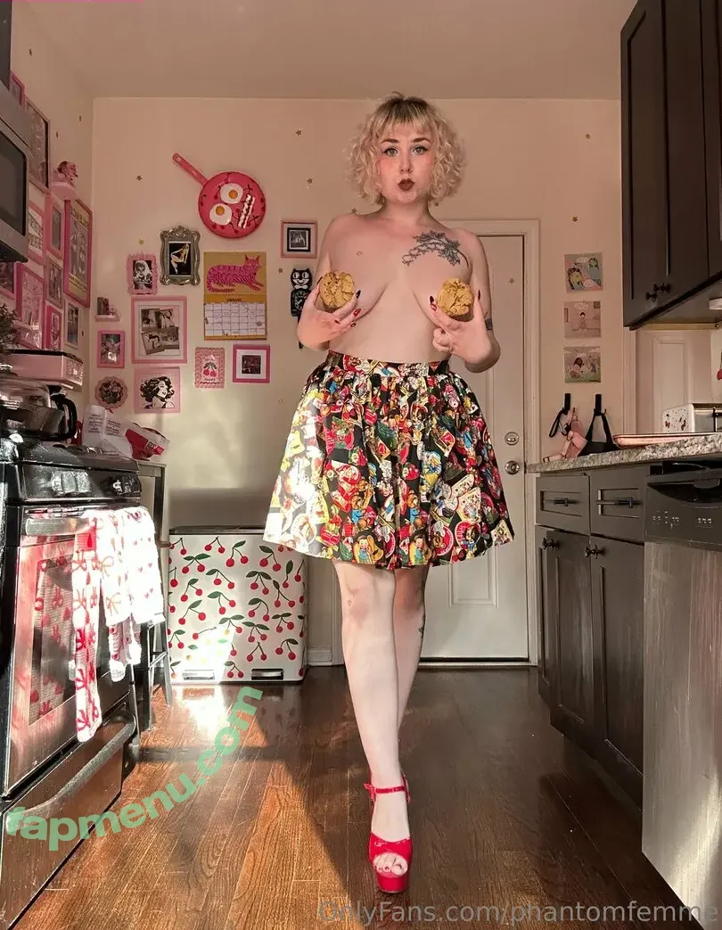 phantomfemme nude photo #0003 (phantomfemme)