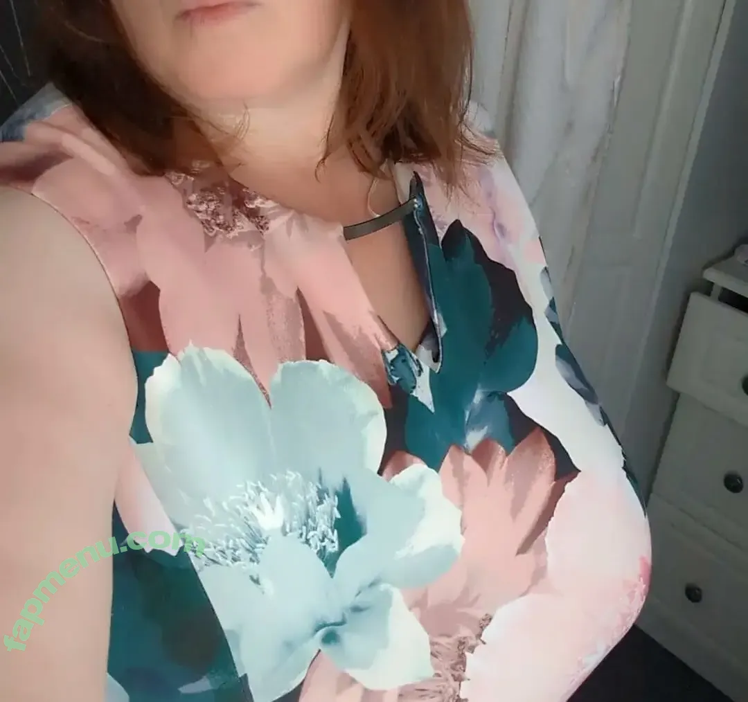 pheobehugeboobs nude photo #0047 (pheobehugeboobs)