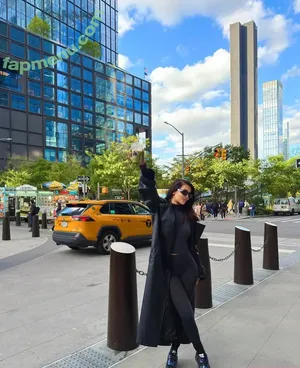 Phi Tran / feetbyphi / missphitran nude photo #0047