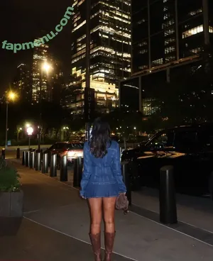 Phi Tran / feetbyphi / missphitran nude photo #0049