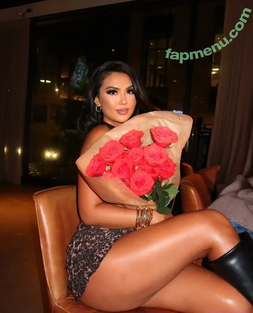 Phi Tran nude photo #0042 (feetbyphi / missphitran)