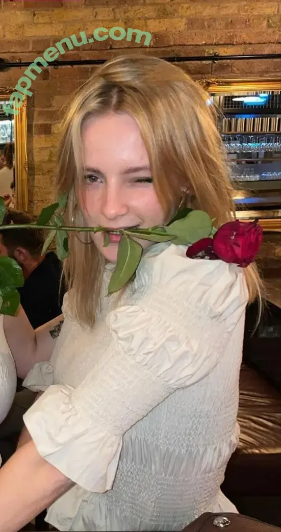 Phia Saban nude photo #0027 (phiasaban)