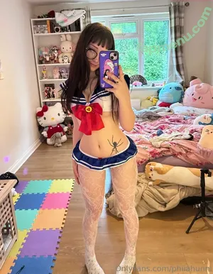 Phiiahunni / Neko.Phia nude photo #0099