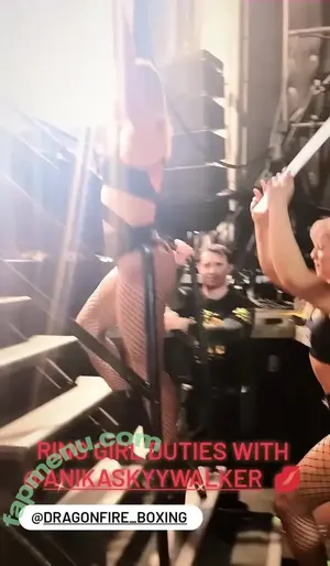 Phillipa Sharples / Phillipa23 nude photo #0143