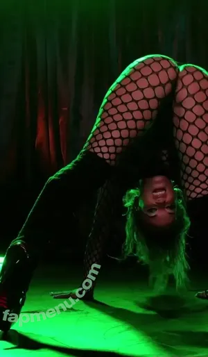 Phillipa Sharples / Phillipa23 nude photo #0171