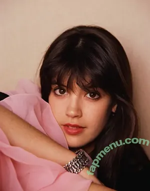 Phoebe Cates / PhoebeBCates / phoebecateskline nude photo #0140