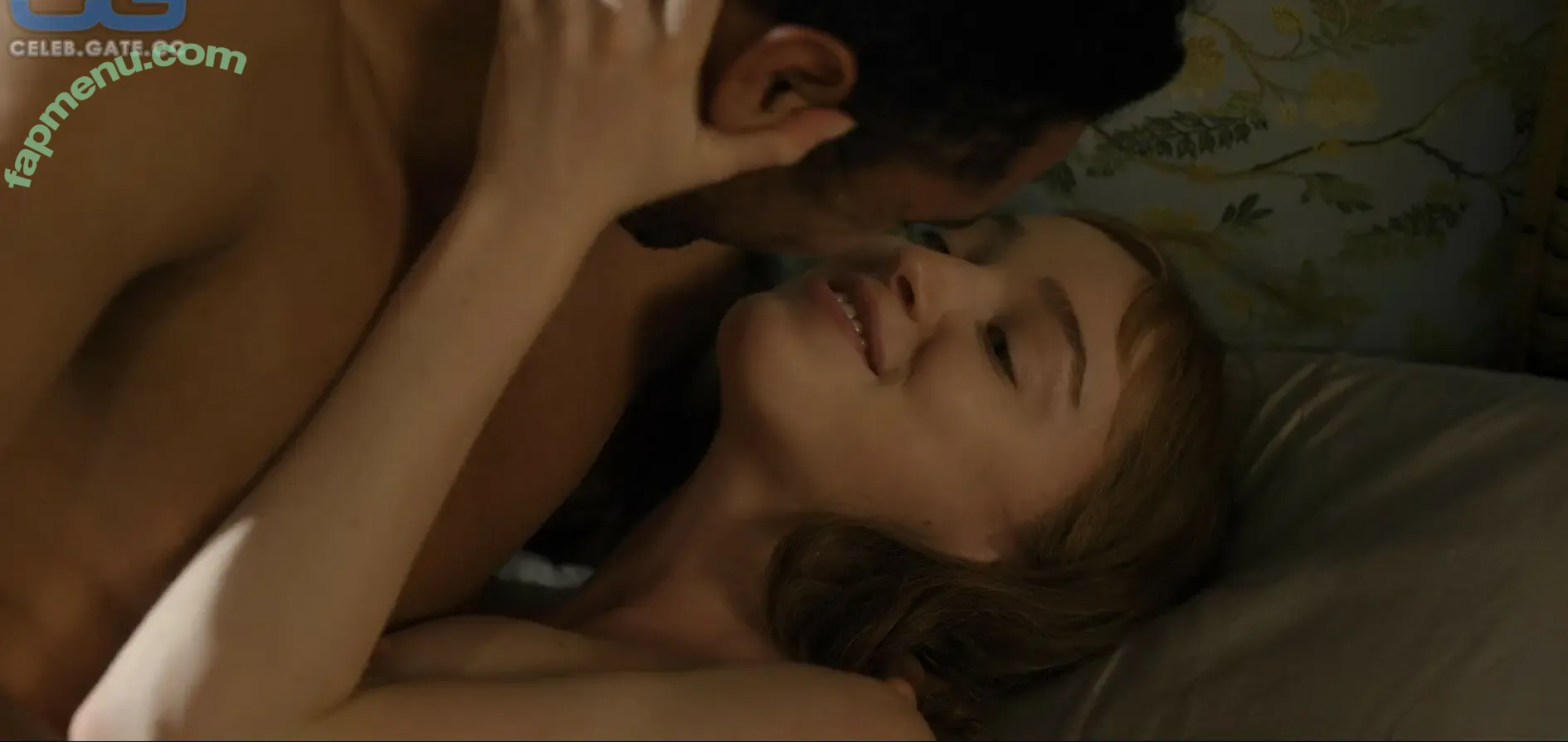 Phoebe Dynevor nude photo #0162 (phoebedynevor)
