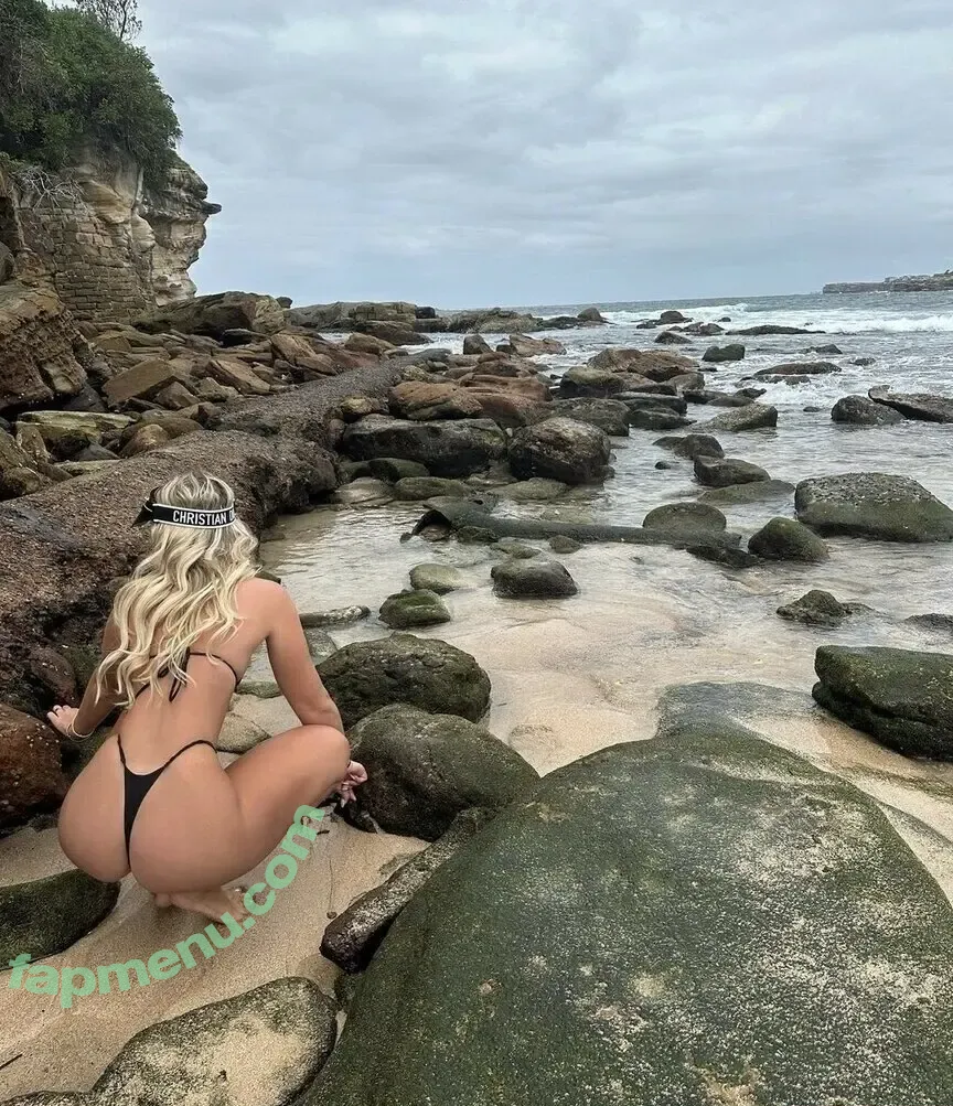 Phoebe Isobel nude photo #0124 (phoebe_xo / phoebeisobelx)