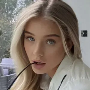 Phoebe Parker / phoebeebeohp / phoebeparker nude photo #0016