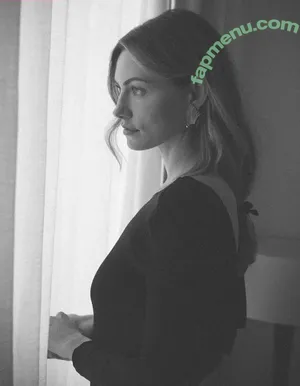 Phoebe Tonkin / phoebejtonkin nude photo #0475