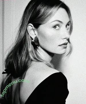 Phoebe Tonkin / phoebejtonkin nude photo #0477