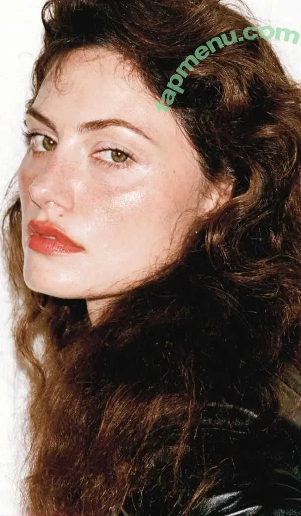 Phoebe Tonkin nude photo #0442 (phoebejtonkin)