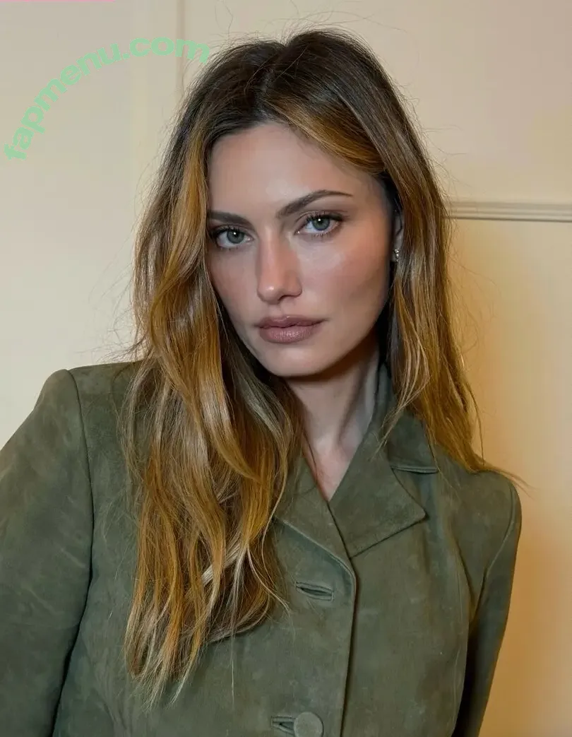 Phoebe Tonkin nude photo #0460 (phoebejtonkin)