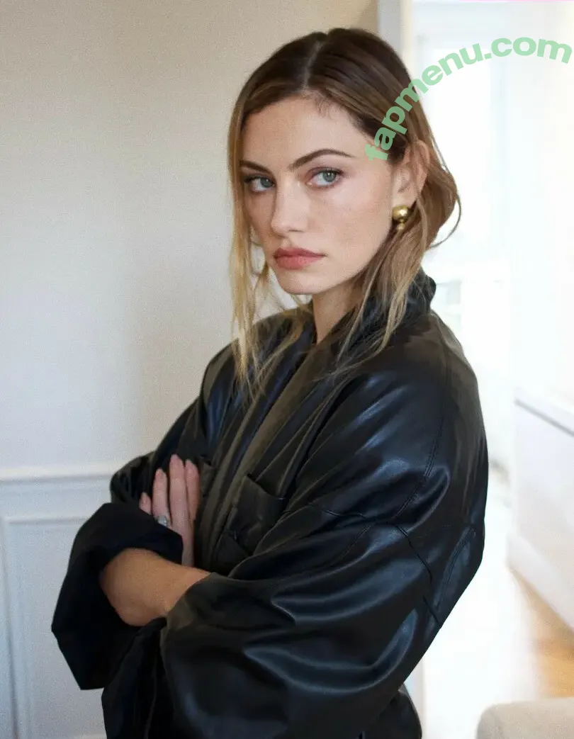 Phoebe Tonkin nude photo #0467 (phoebejtonkin)