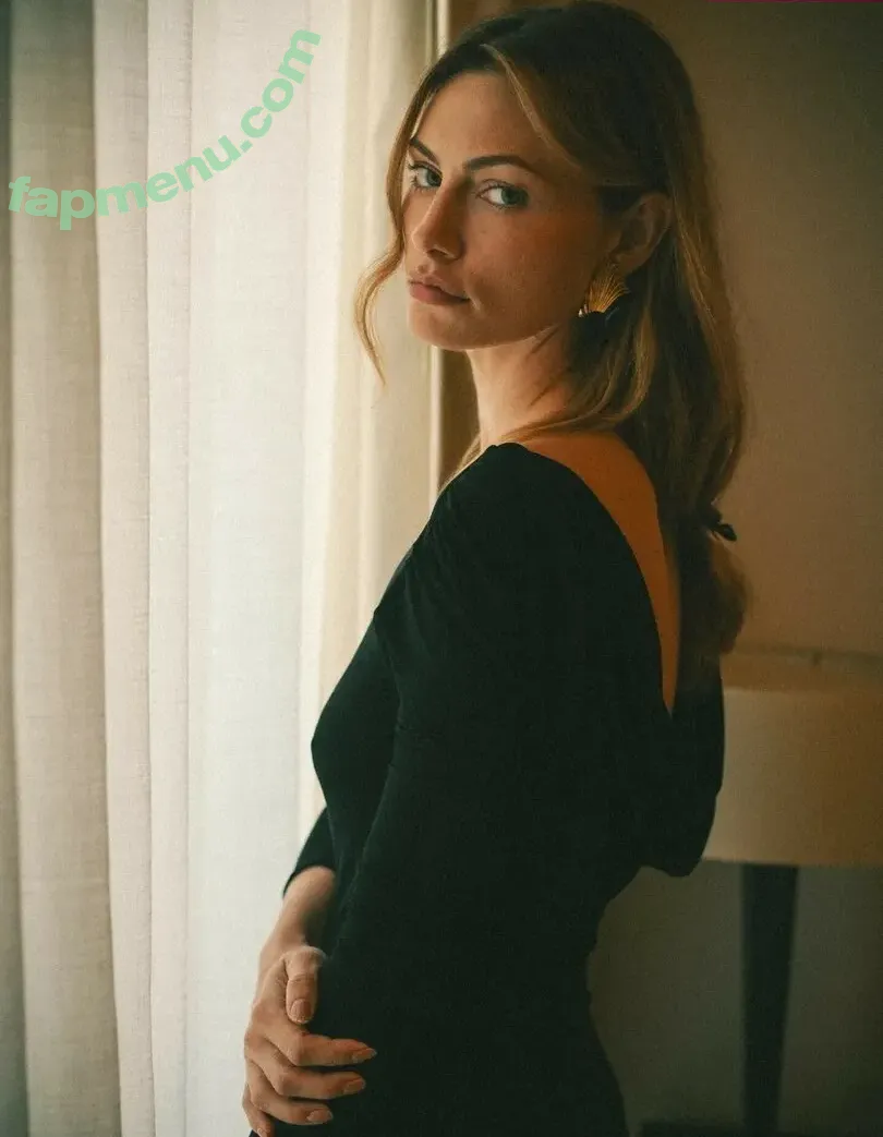 Phoebe Tonkin nude photo #0474 (phoebejtonkin)