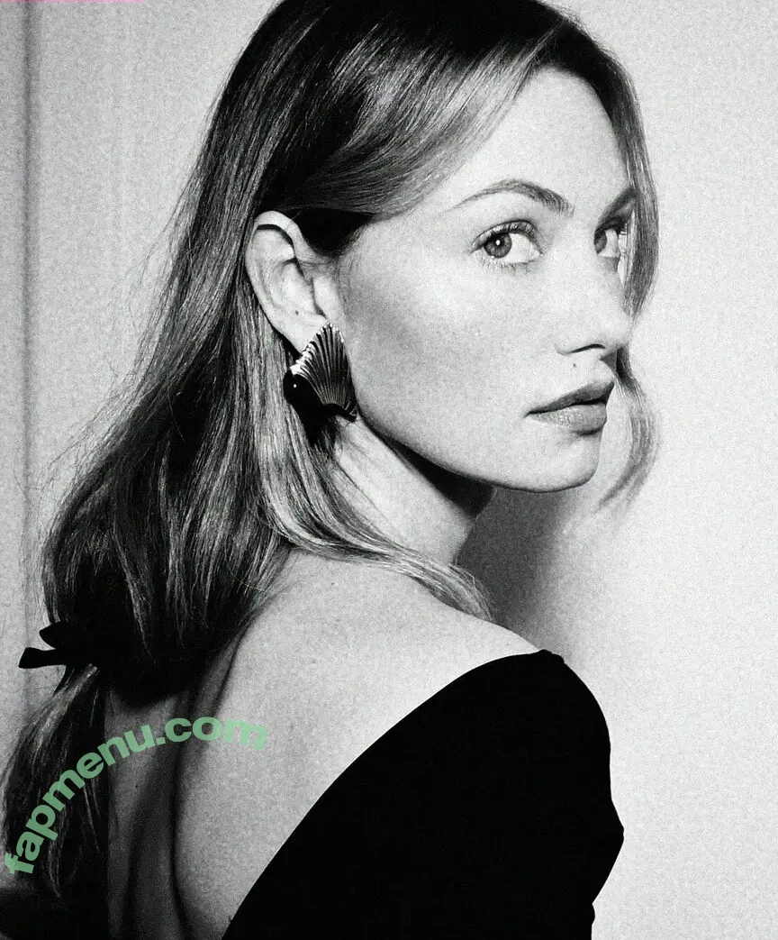 Phoebe Tonkin nude photo #0477 (phoebejtonkin)