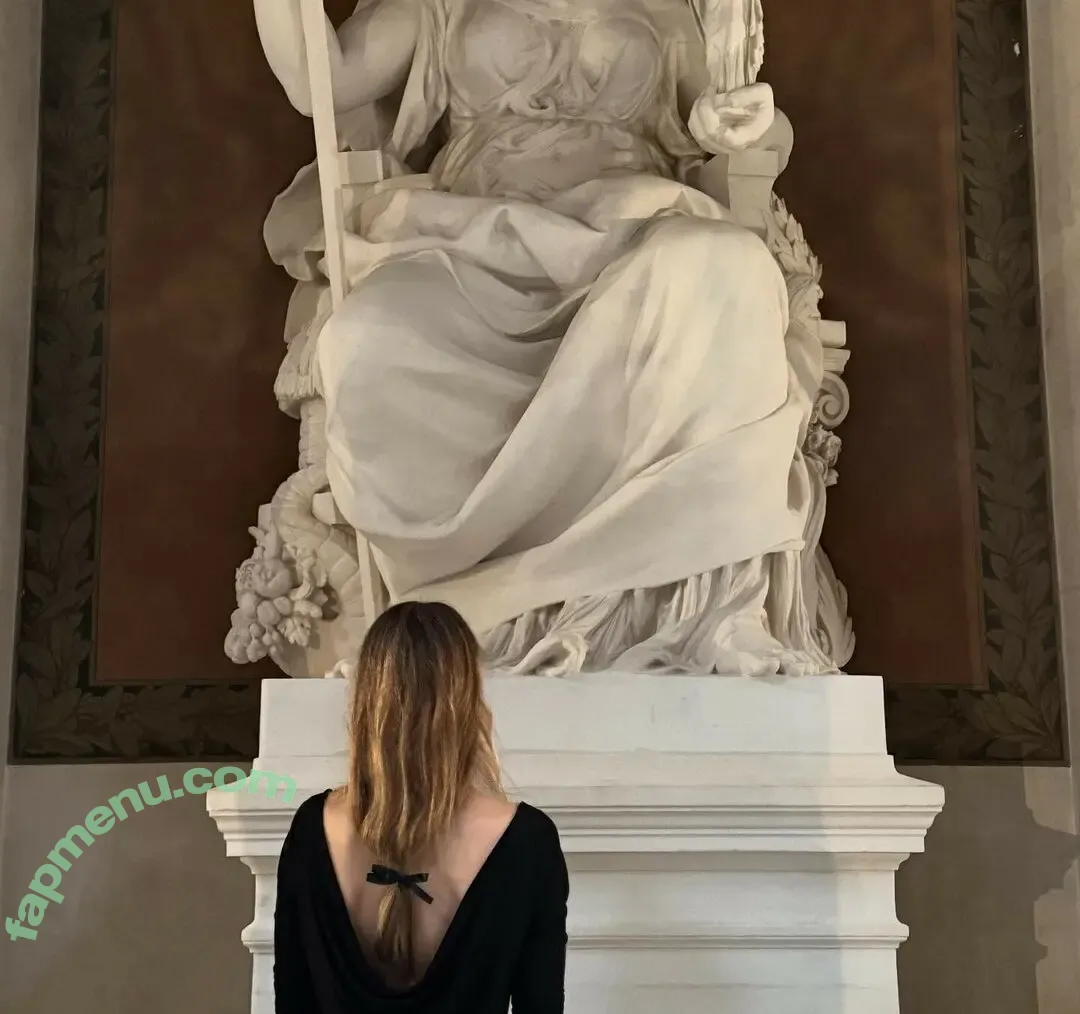 Phoebe Tonkin nude photo #0481 (phoebejtonkin)