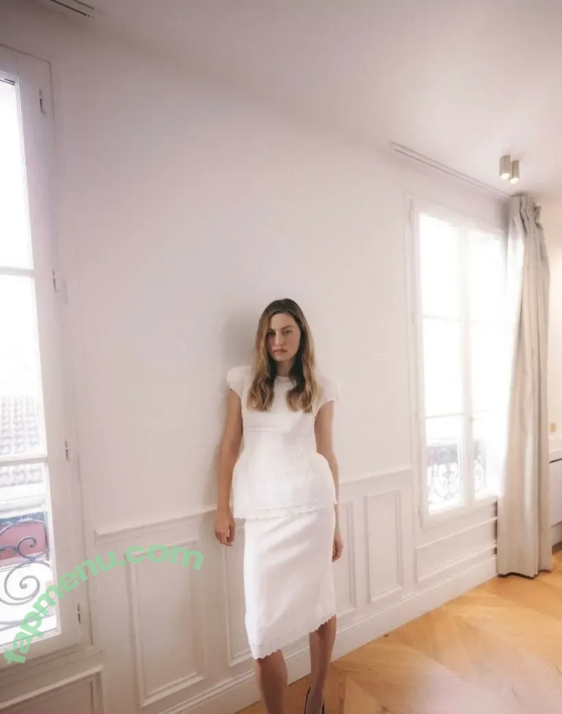 Phoebe Tonkin nude photo #0488 (phoebejtonkin)