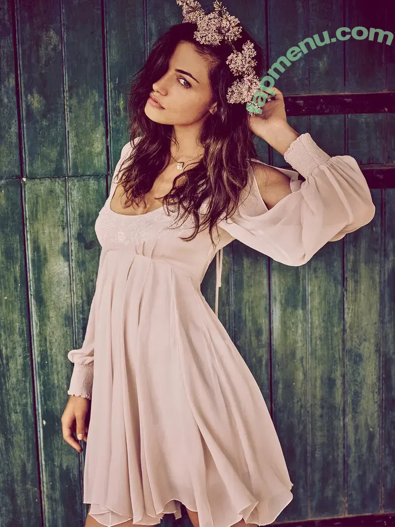 Phoebe Tonkin nude photo #0523 (phoebejtonkin)