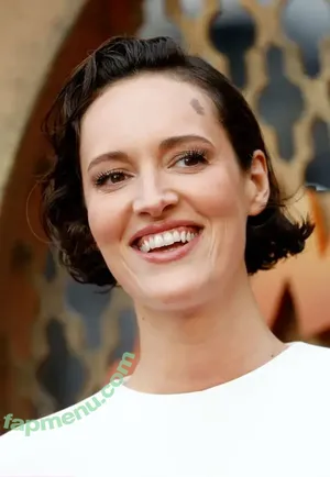 Phoebe Waller-Bridge / phoebewallerbridgesource nude photo #0010