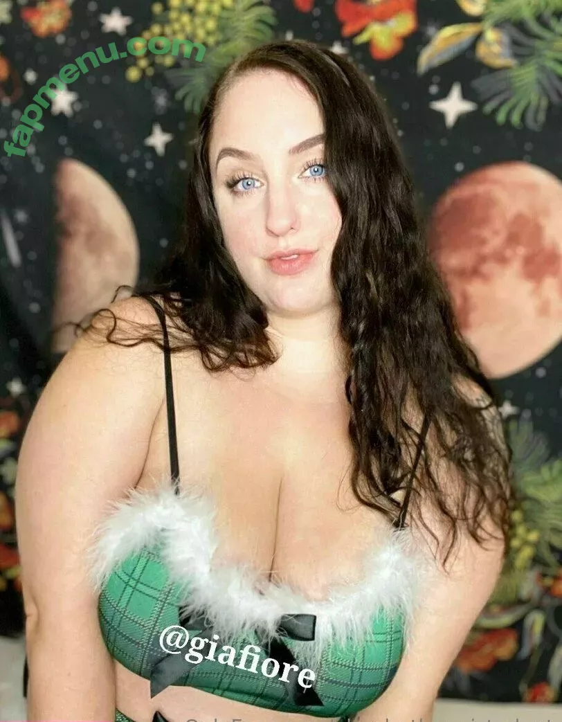 phoebetheunistudent nude photo #0217 (unironicfeminism)