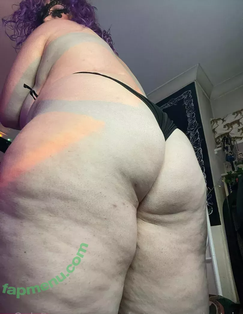 phoebetheunistudentvip nude photo #0011 (uuunrepeatableee)