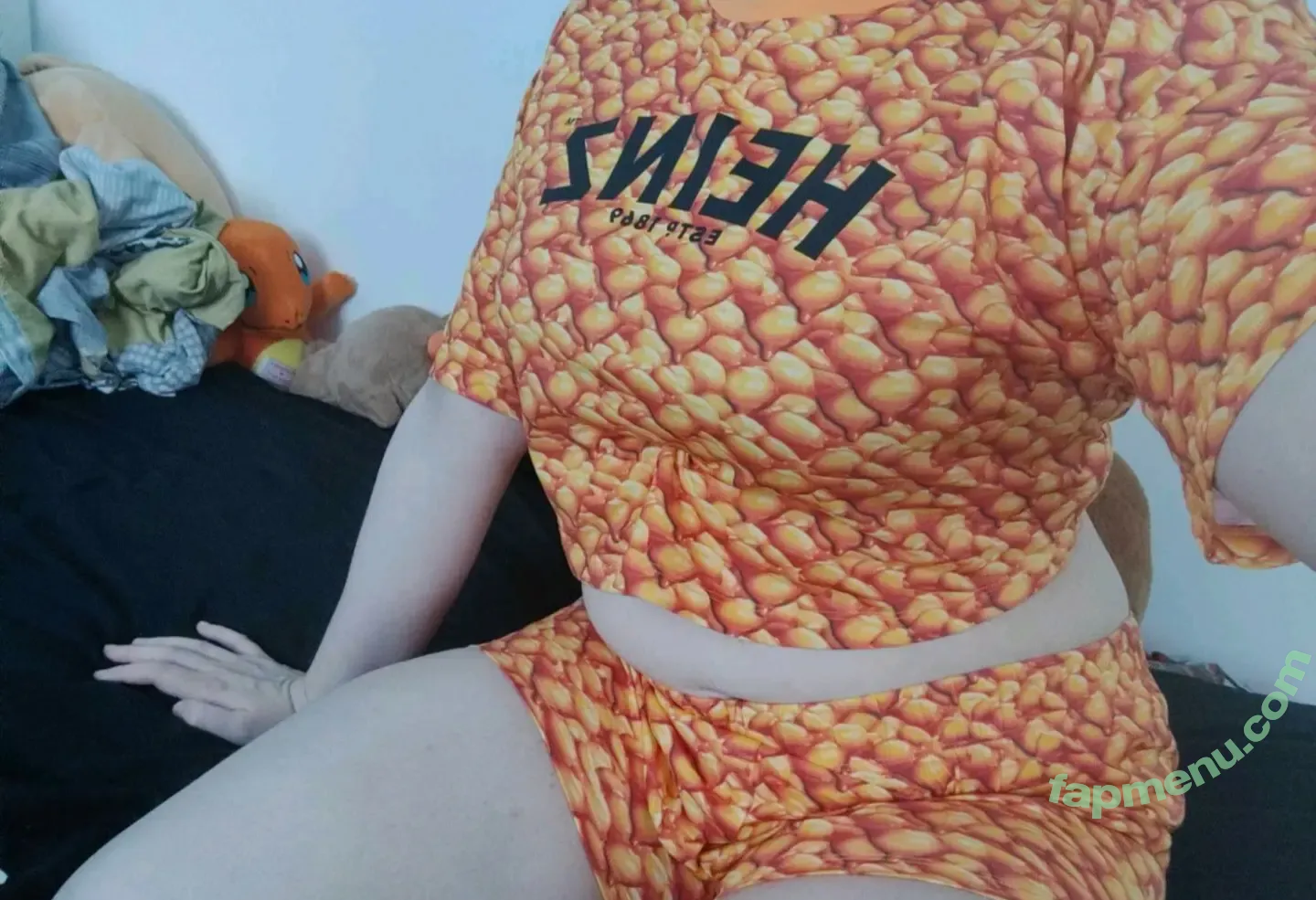 Phoenyx nude photo #0008 (PhoenyxVT / officiallyphoenyx)