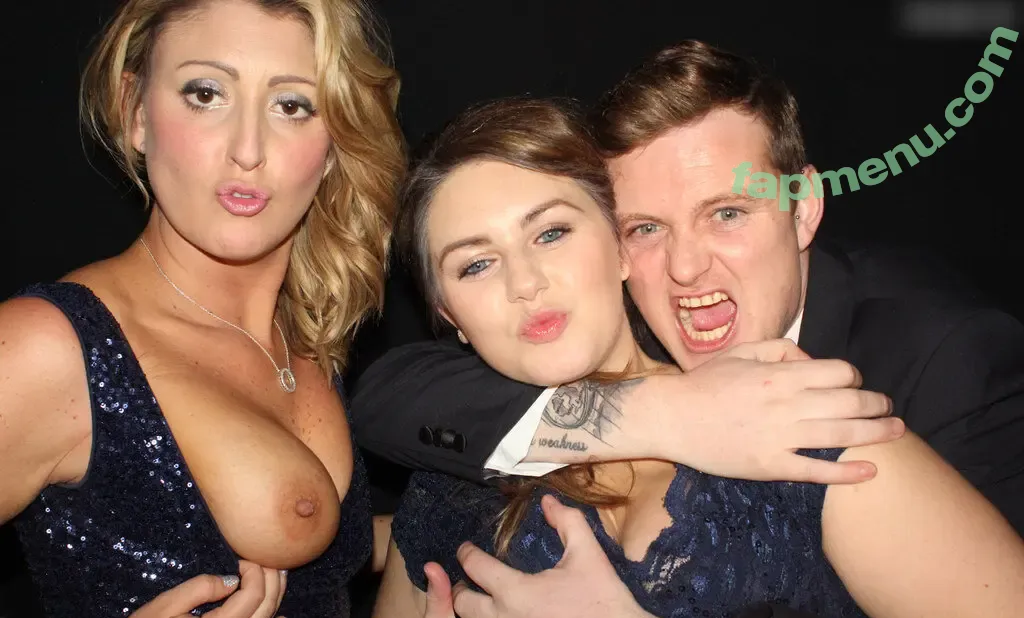 Photobox Flashes nude photo #0012 (Photobox Flashes)