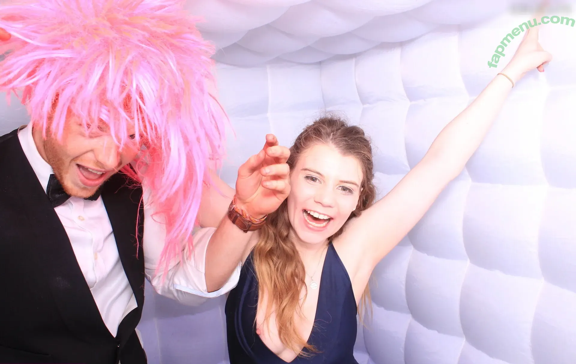 Photobox Flashes nude photo #0020 (Photobox Flashes)