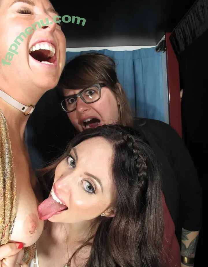 Photobox Flashes nude photo #0080 (Photobox Flashes)