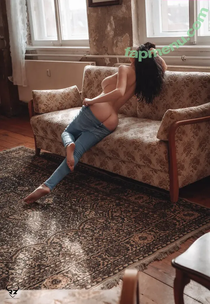 Photography.of.memories nude photo #0183 (Laurine Model)