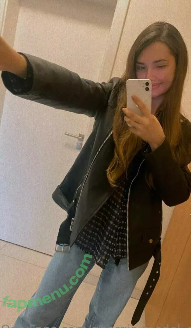 photopolli nude photo #0040 (Georgia / _photopolli_ / georgia.model_official)