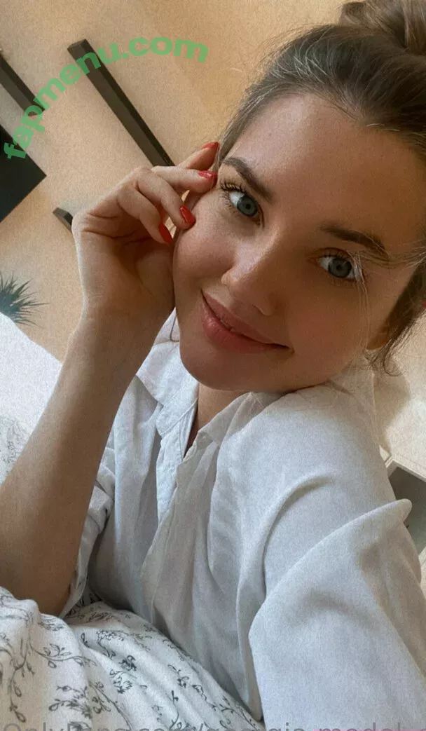 photopolli nude photo #0299 (Georgia / _photopolli_ / georgia.model_official)