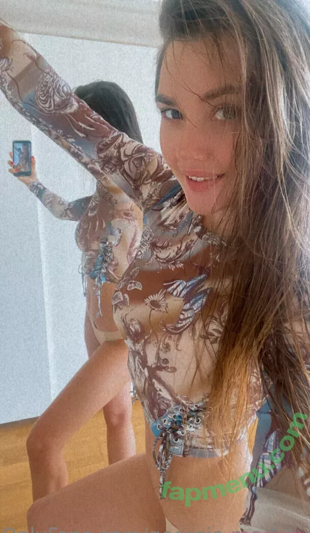 photopolli nude photo #0346 (Georgia / _photopolli_ / georgia.model_official)