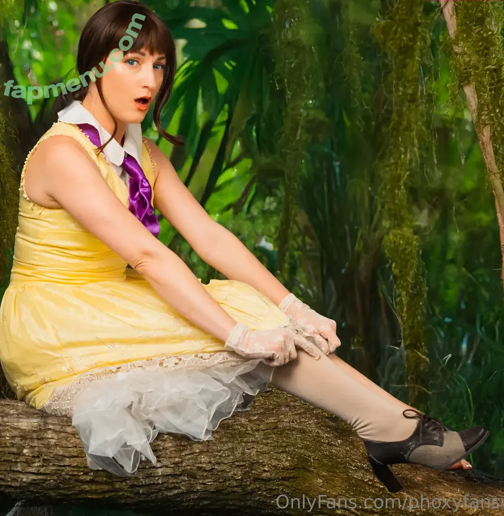 phoxyfans nude photo #0028 (phoxyfans)