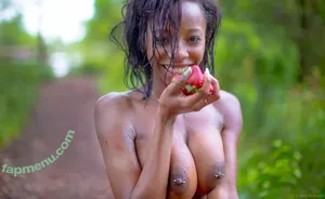 Phylia Calloway / Chocolatekittyx / lia calloway / phyliascloset nude photo #0027
