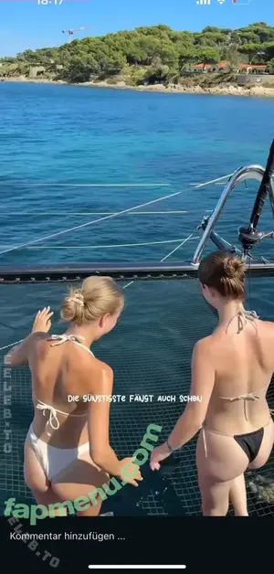 Pia Janina Tofall / pia.janina / piajanina / piajaninatofall nude photo #0082