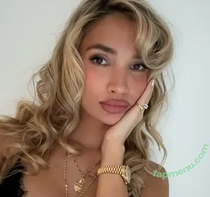 Pia Mia Perez / piamia / princesspiamia nude photo #0083