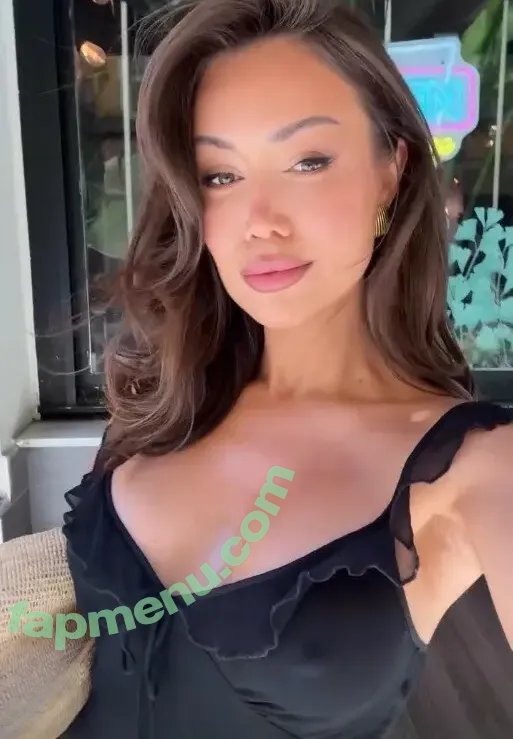 Pia Muehlenbeck nude photo #0050 (piamuehlenbeck)