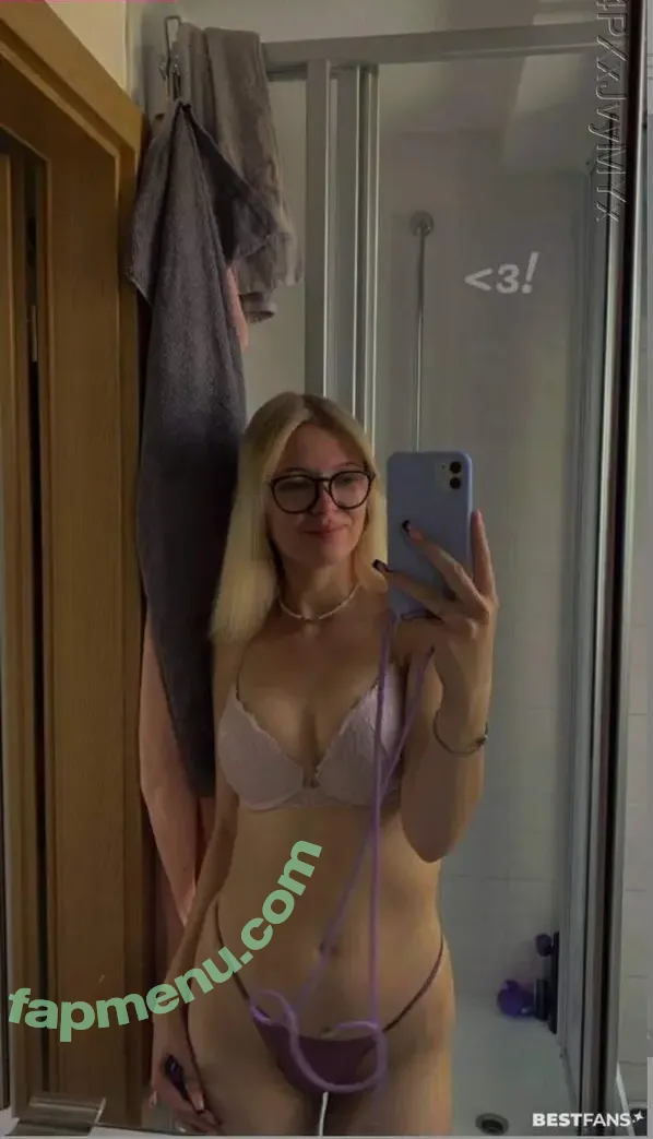 Pia Rößner - pia.rsr nude photo #0052 (Pia Rößner - pia.rsr)