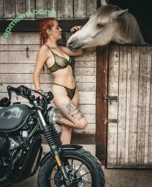 Pia_schaaka / p_schaaka / pia.schaaka / piaschaaka nude photo #0052